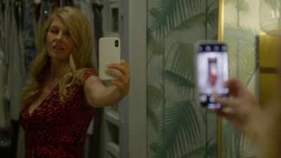 [soft dramatic music] - Dirty John