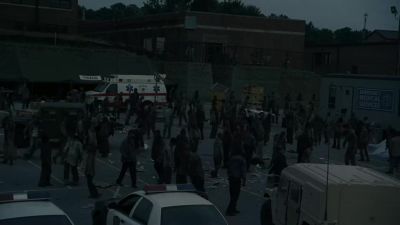 ( Soft hissing, whining ) - The Walking Dead