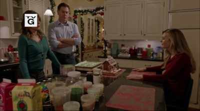 [SOFT MUSIC PLAYING] - Christmas in Love