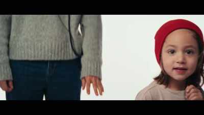 [♪ soft music playing] - Child Star
