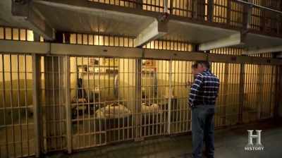 [soft music] - Alcatraz Escape: The Lost Evidence