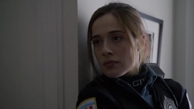       [soft tapping sound] - Chicago P.D.