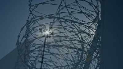(soft, tense music)
(soft vocalizing) - The Wisdom of Trauma