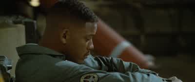 Soldier: Let's pick it up, men. - Independence Day