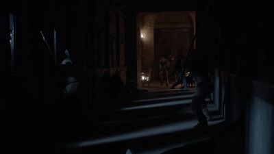 -(soldier softly groaning)
-(knife slicing) - Vikings