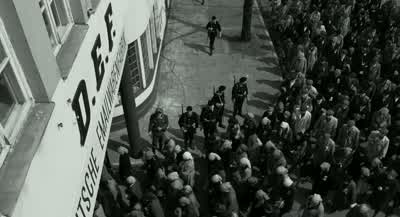 SOLDIER: Weitergehen! - Schindler's List