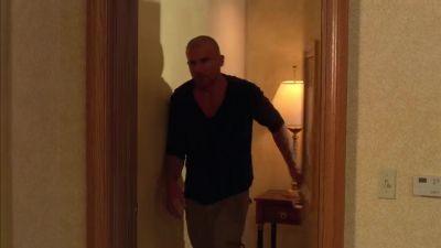 [SOLDIERS CHATTERING IN SPANISH] - Prison Break