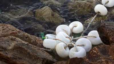 Some companies
are currently testing - Plastic Earth