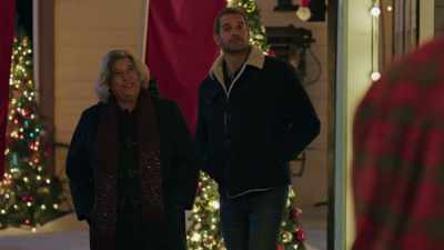 Some folks
are coming to my place - Navigating Christmas
