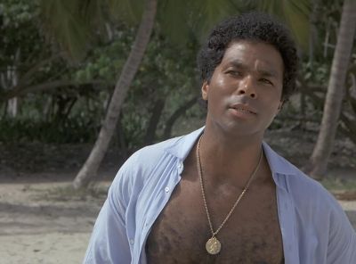 Some kind of trouble,
Vincent? - Miami Vice