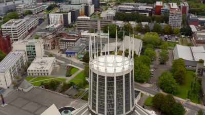 Some modern architects still incorporate flying buttresses - Ancient Engineering
