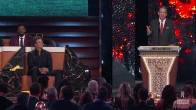 Some people think it's a rivalry again,
that I want to see Tom fail. - The Roast of Tom Brady