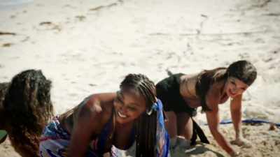 - Somebody--ahh! [laughs] - The Real Housewives Ultimate Girls Trip