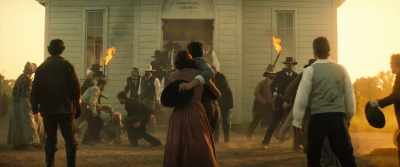 Somebody help her. Come on. Come on. - The Magnificent Seven