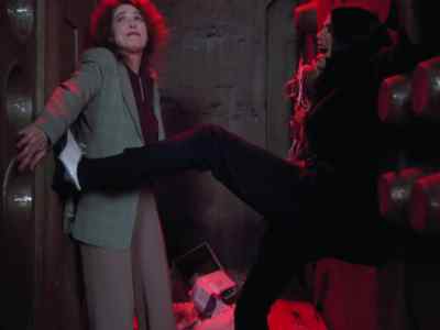 Somebody help us! - Lois & Clark: The New Adventures of Superman