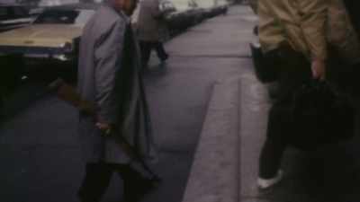 Somebody lay a track
so we don't stay - Dear Mama