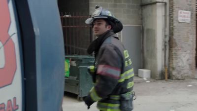 Somebody! Please! Help! - Chicago Fire