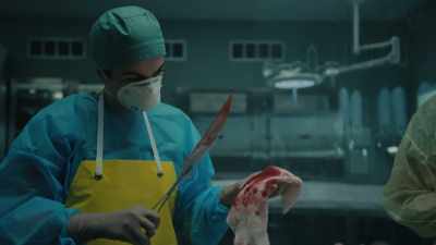 Somebody stabbed him so hard
it just slipped in there. - Coroner