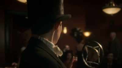 - ♪ Somebody stole my - Frankie Drake Mysteries