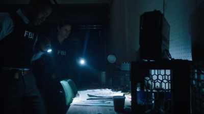 - Somebody's been here. - FBI