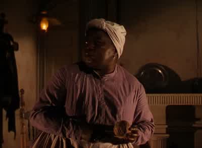 Somebody's comin' up the walk. - Gone with the Wind