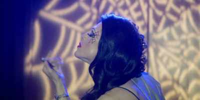 ♪ Someday you will kiss me♪ - Katy Keene