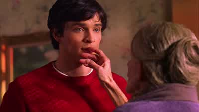 Someone close to you is going to die. - Smallville