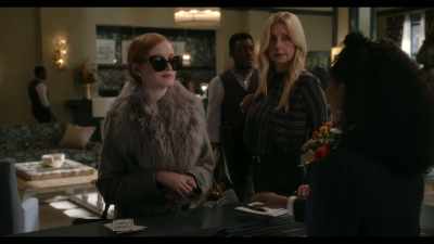 Someone is coming to help you.
How can I help you, Ms. Delvey? - Inventing Anna