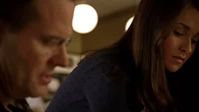 Someone knows about you, Claire. - Heroes