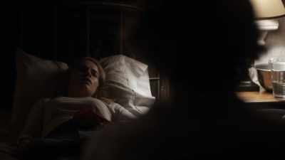 Someone sent Dr. Matthews,
someone who wanted Powell dead. - Damien