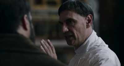 - Someone has to listen to me...
- Enough now! - Kidnapped