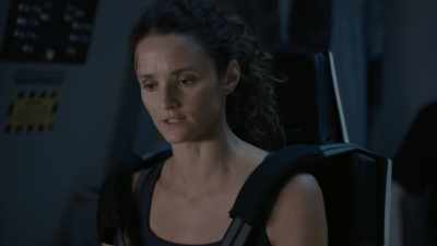 - Someone has to stay behind.
- I'’m afraid so. - The Ark