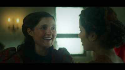 - Someone will see.
- [laughs] - The Serpent Queen