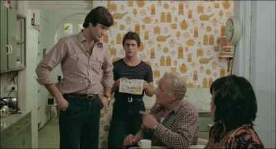 - Someone for you, Ron.
- Oh. - Tim