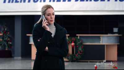 Someone's already
put in an offer, - Christmas at the Palace