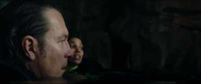 Someone's going to come looking for us
when we don't come back tonight, right? - 47 Meters Down: Uncaged