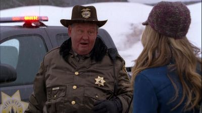 Someone's gotta turn on the traffic light - Good Luck Charlie, It's Christmas!
