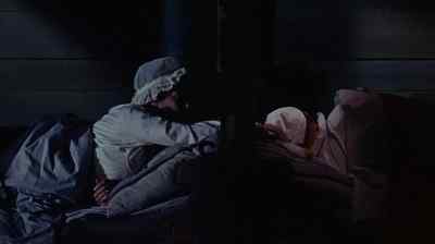  Someone's outside. - Tom Thumb