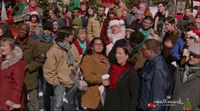 "Someone's sitting in the shade today - Christmas in Love