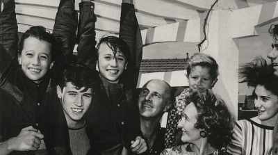 - Something
about entering the world - The Bee Gees: How Can You Mend a Broken Heart