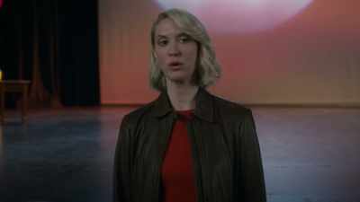 - Something is going on here, - Frankie Drake Mysteries