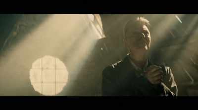 - ♪ Something happened
on the day he died ♪ - David Bowie: The Last Five Years