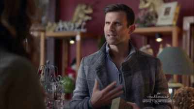Something to hold her,
her tacky antique necklaces. - A Merry Christmas Match