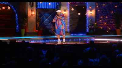 Something new, something spontaneous,
something outrageous, - Gabriel Iglesias: Legend of Fluffy