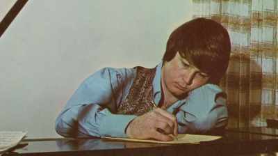 Something's going on
in this guy's head.  [LAUGHS] - The Beach Boys: Making Pet Sounds