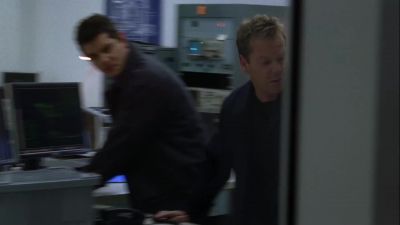 Something's wrong. I gotta respond. Can you
pipe that window over to this computer? - 24