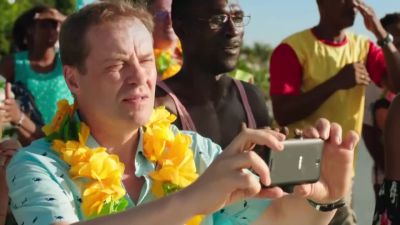 Something's wrong. - Death in Paradise