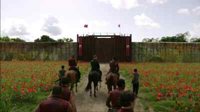 Something's wrong. - Into the Badlands