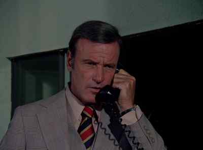 Something's wrong. - The Six Million Dollar Man