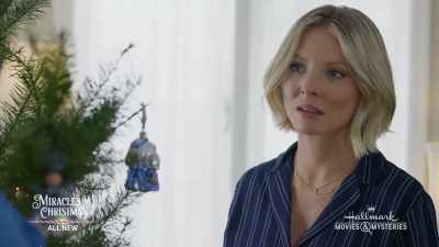 Sometimes, it feels
like a century ago, - Debbie Macomber's A Mrs. Miracle Christmas